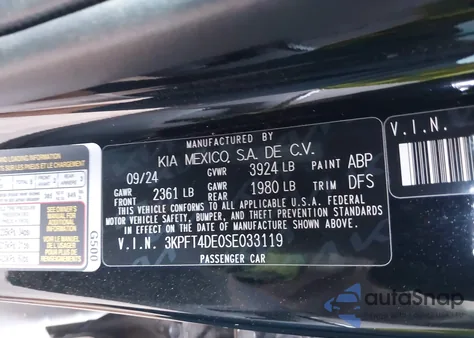 2025 Kia K4 Lxs z USA, uszkodzony, nr VIN 3KPFT4DE0SE033119